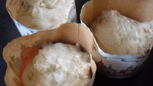 пасхальный кулич и булочки-гнездышки