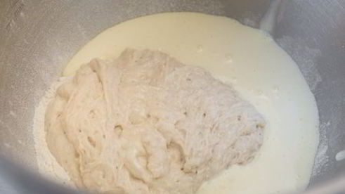 пасхальный кулич с орехами