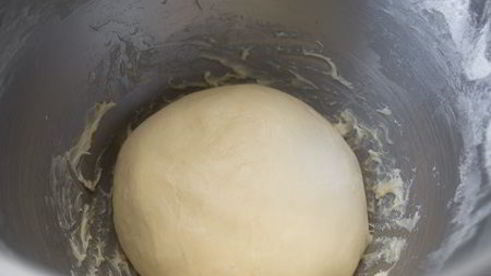 пасхальный кулич с орехами