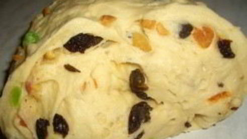 пасхальный кулич с цукатами