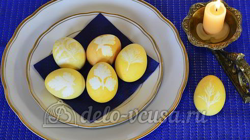 пасхальные яйца с листочками