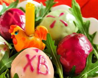 Закуска с куриной печенью Пасхальные яйца