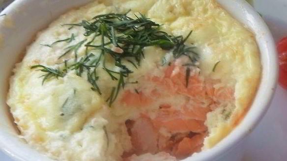 Рецепт Нежнейшее суфле из форели с творожно-яичной заливкой