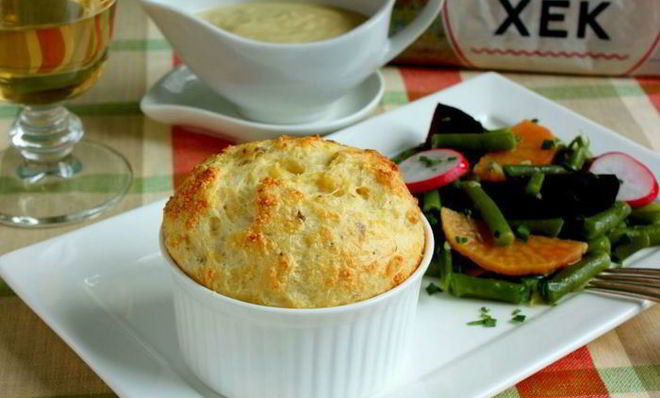 Рыбное суфле с горчичным соусом