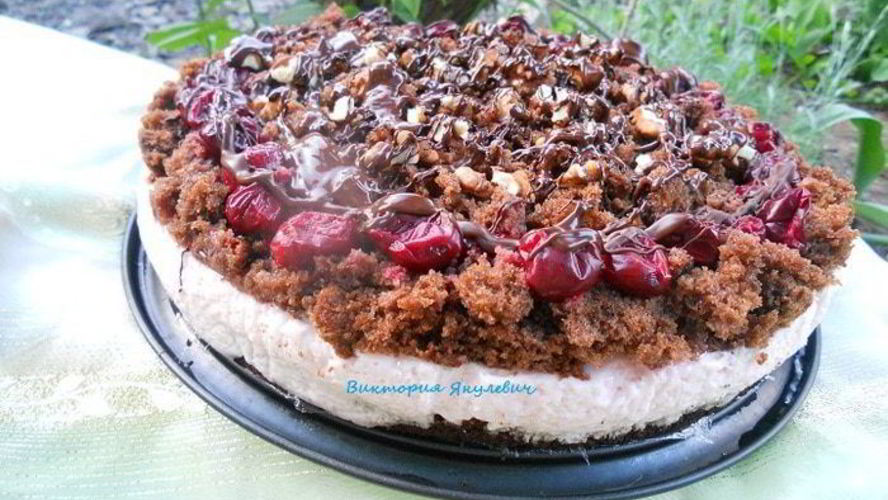 Рецепт шоколадный кухэ с нежнейшим вишневым кремовым суфле