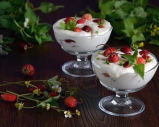 Сливочное суфле с земляникой