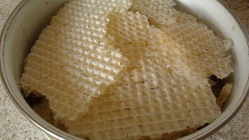 суфле из куриной печени в вафельных коржах