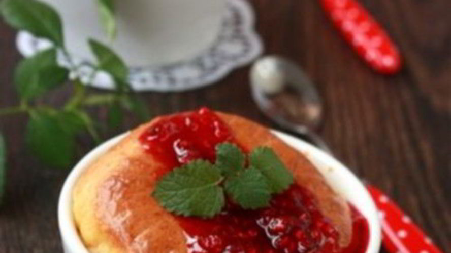 Рецепт сырное новогоднее суфле с малиной