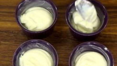 творожное суфле со сливами