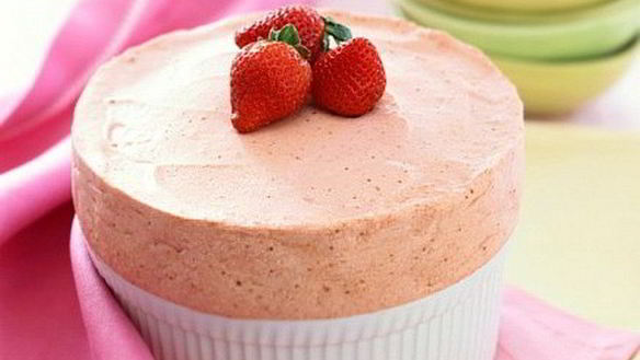 Рецепт Воздушное суфле с ягодами и ванилью