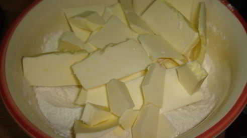 яблочный крамбл