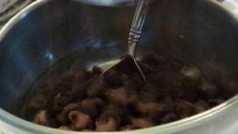 ягоды клубники в шоколаде