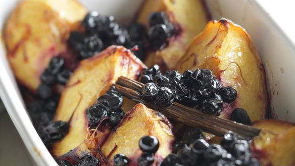 Рецепт Запеченных персиков с черникого