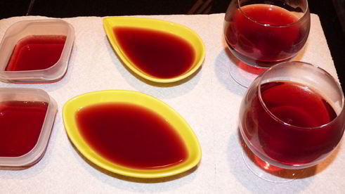 желе из сока со взбитыми сливками