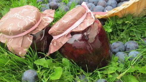 желе из запеченных в вине слив