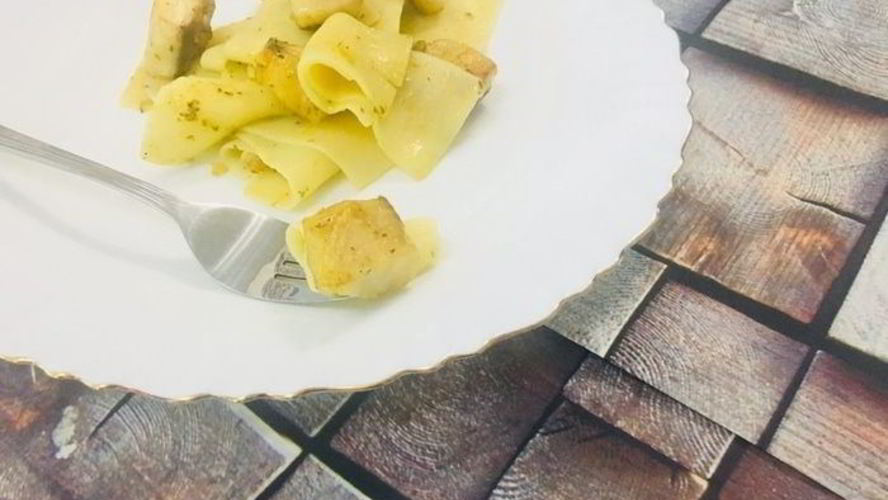 Рецепт бесбармачная лапша с рыбой в соусе песто