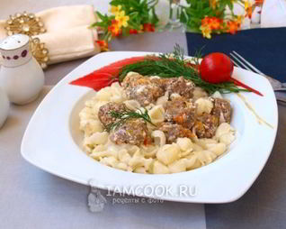 Фрикадельки в сливочном соусе