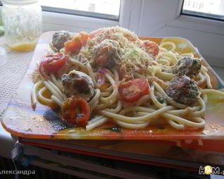 Паста с фрикадельками в сливочно-томатном соусе