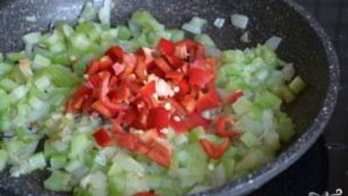 гарнир из перловки с овощами