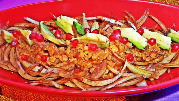 Рецепт Чечевица с пикантным луком и авокадо