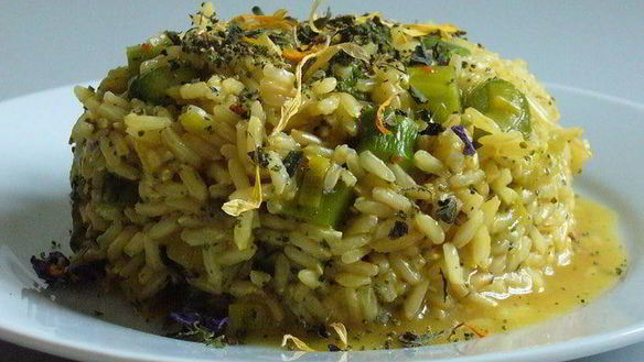 Рецепт Горчичный рис со спаржей и пореем Все дело в травках