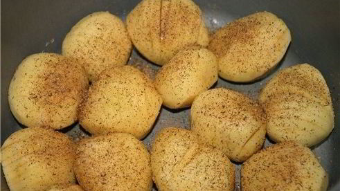 картофель печеный по-шведски в мультиварке