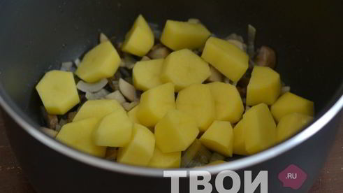 картофель с грибами в мультиварке