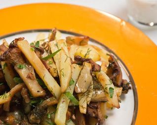 Картофель с лисичками