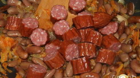 картофель с охотничьими колбасками
