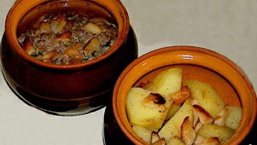 Рецепт картофель с салом в горшочке