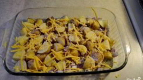картофель со свининой и сыром в духовке