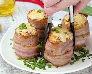 Картофель в беконе с сырной начинкой