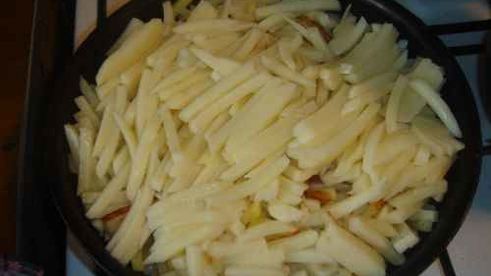 картофель жареный с помидорами