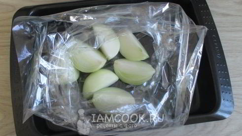 картошка с черносливом и мясом в духовке