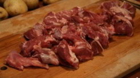 картошка с мясом в чугунке в духовке