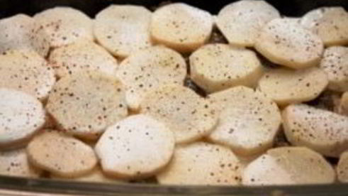 картошка с мясом в духовке