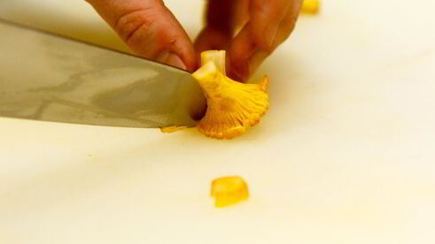 мини-картофель с лисичками