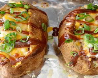 Печеный картофель в духовке