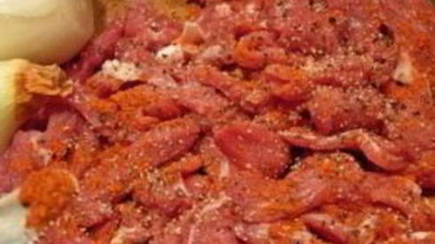 рассыпчатый рис с подливой