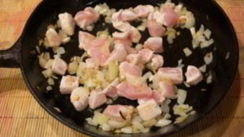 рис с курицей и помидорами