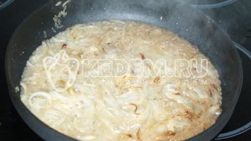 рис с овощами и соевым соусом