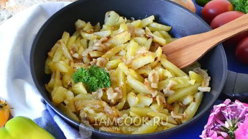 жареная картошка с салом и луком