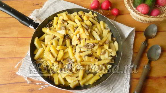 Рецепт Жареная картошка с шампиньонами