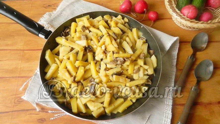 Рецепт жареная картошка с шампиньонами