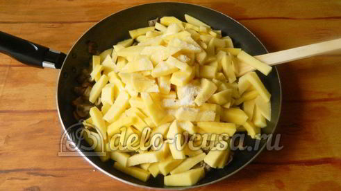жареная картошка с шампиньонами