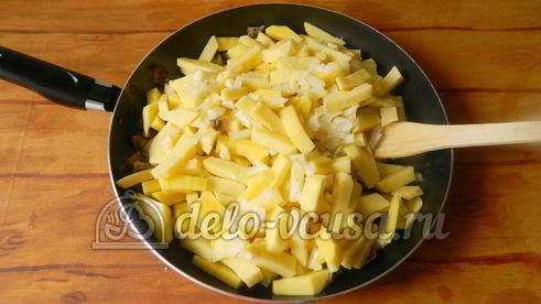 жареная картошка с шампиньонами