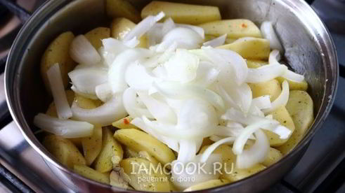 жареная картошка с яйцом