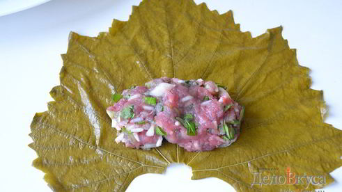 долма из виноградных листьев