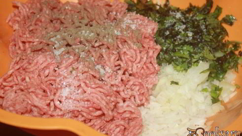 голубцы с мраморной говядиной во вкуснейшем сметанно-овощном соусе