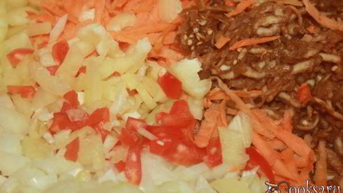 голубцы с мраморной говядиной во вкуснейшем сметанно-овощном соусе